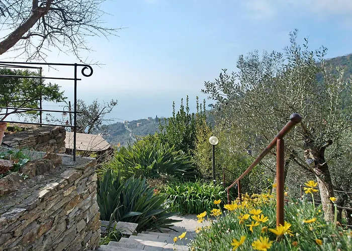 Apartman Ca' Du Massunin Recco